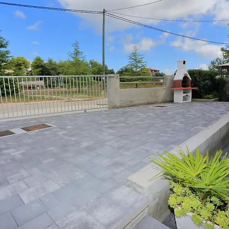 Appartement By The Sea Bibinje, Zadar - 17269 *